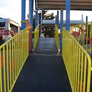 Of Belediyesi'nden engelli çocuklar için özel oyun parkı