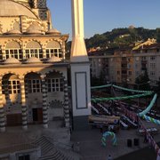 Of Çarşıbaşı Camii meydanına kavuştu