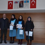 Of'ta Öğrencilerin Karne Heyecanı